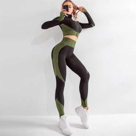 Black/green Seamless Tight And Crop Top Yoga Set With Thumb Hole