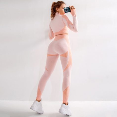 Seamless Pink Tight And Crop Top Yoga Set With Thumb Hole - Image 2